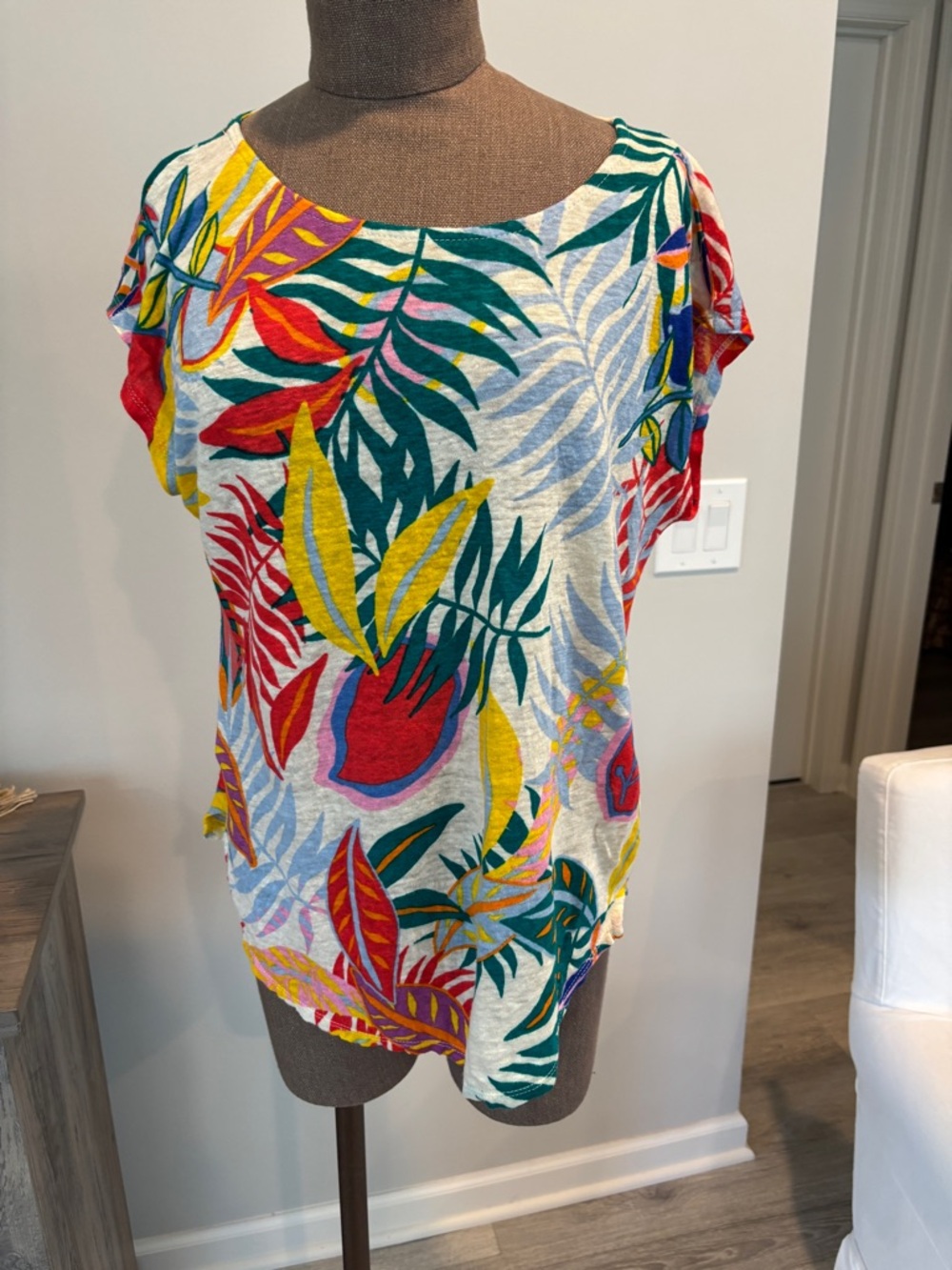 Tropical Leaf Print Short Sleeve Top — Multicolor